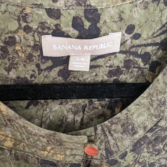 Banana Republic Womens 14 100% silk button blouse top green flower print - Picture 3 of 11